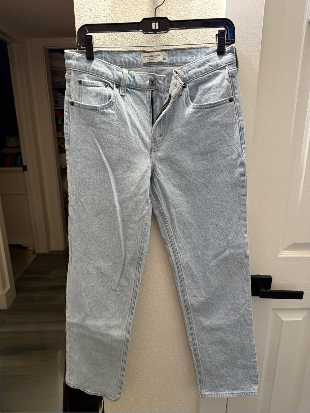 Abercrombie and Fitch The ‘90s Straight Mid Rise Jeans